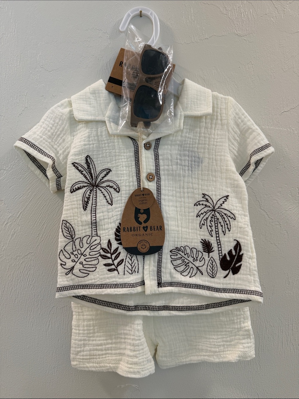 Rabbit & Bear Organic Two-Piece Set in White with Black Palm Print